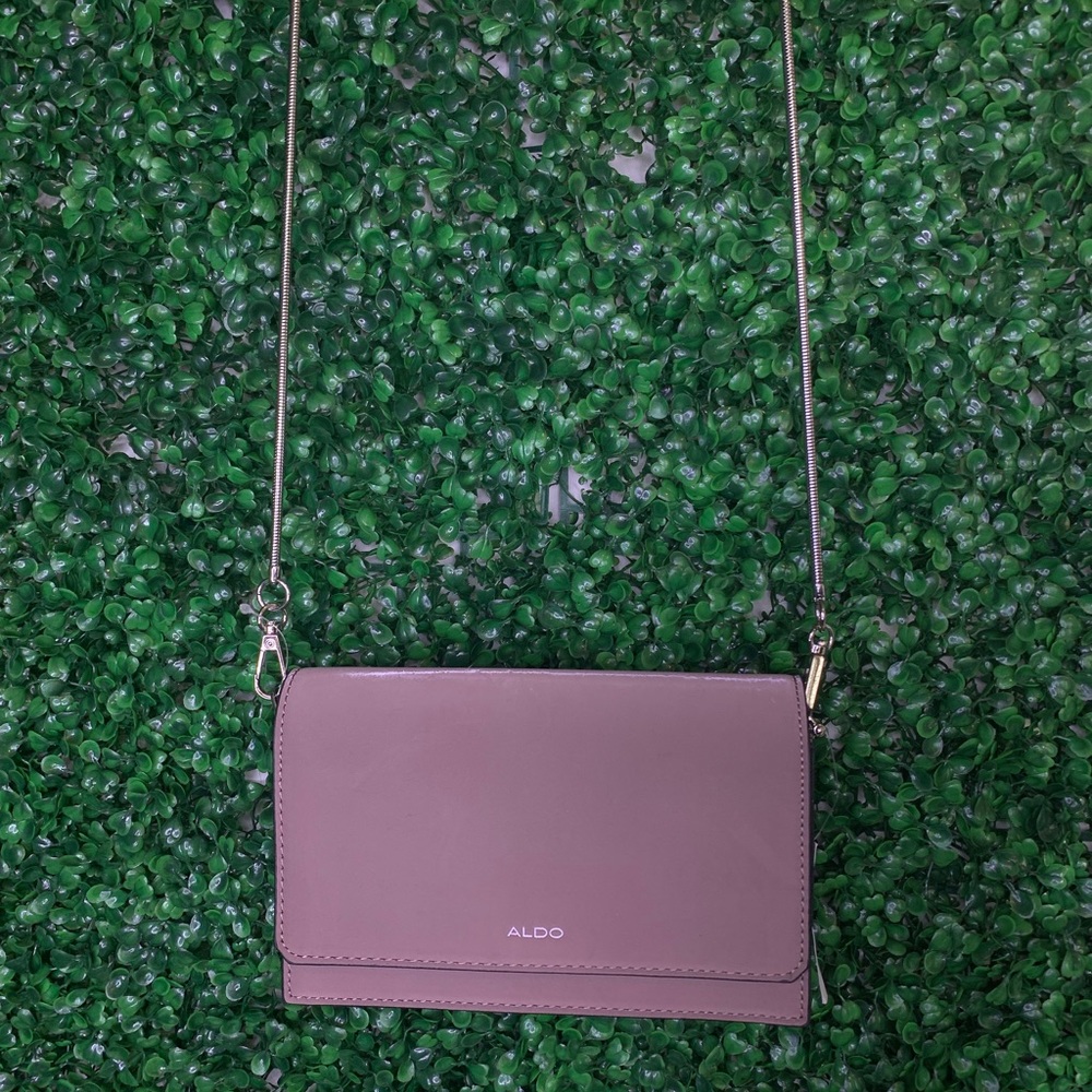 ALDO Telopea cross body bag with chain strap in beige, buts blush pink to me